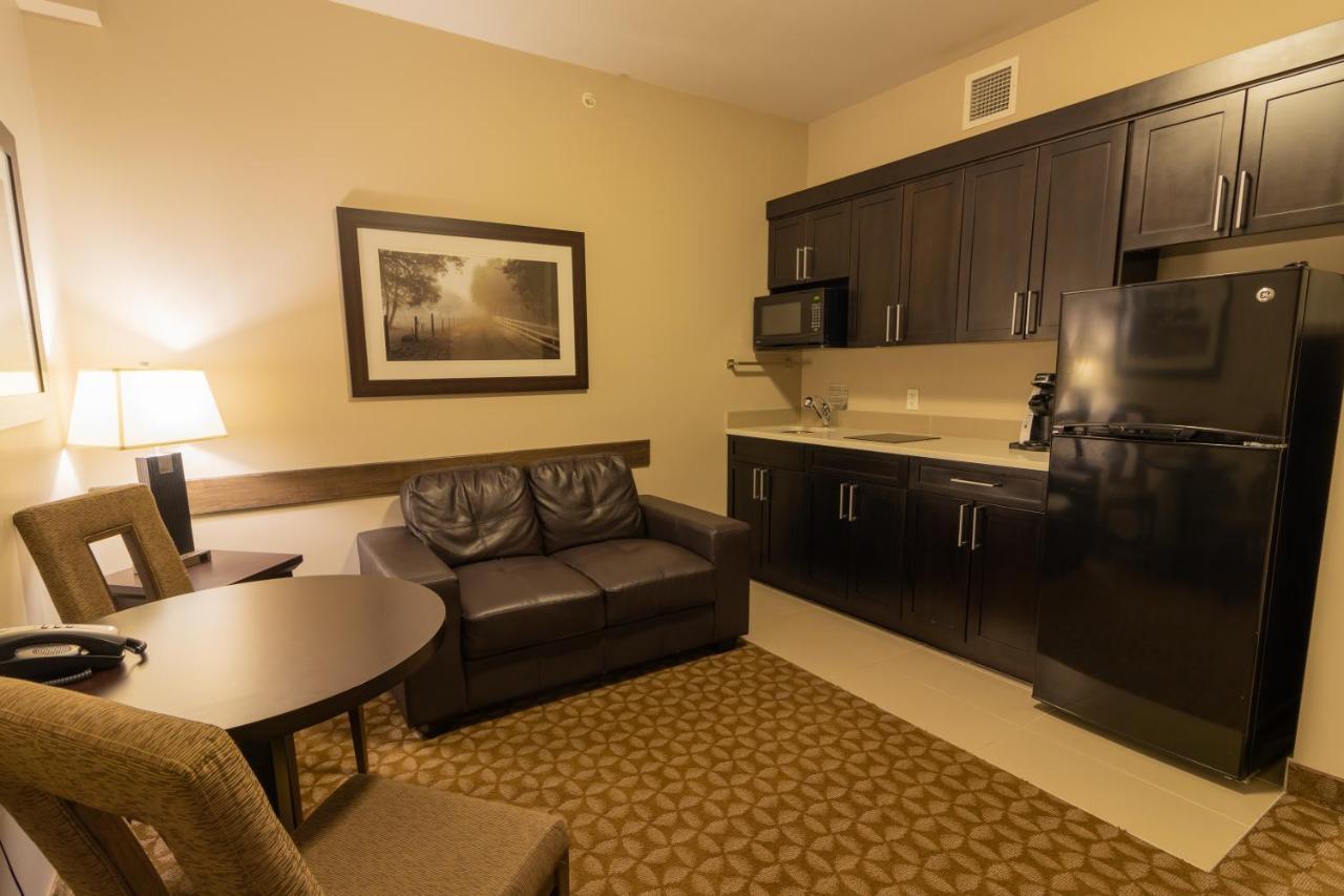 Kanata Whitecourt Bagian luar foto