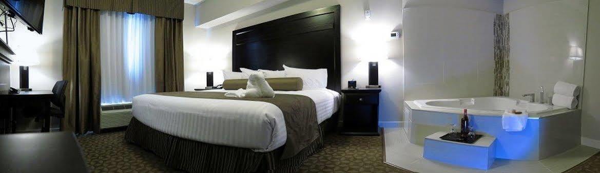 Kanata Whitecourt Bagian luar foto